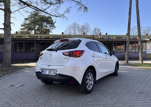 Mazda 2 cena 47999 przebieg: 111600, rok produkcji 2017 z Warszawa małe 254